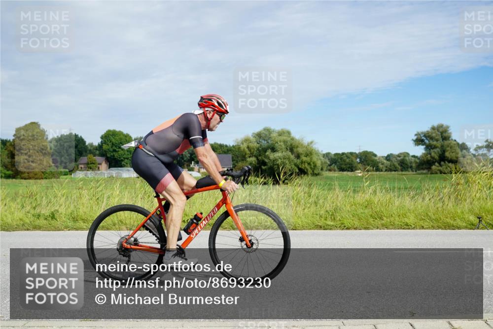 31.08.2025 - Elbe Triathlon Hamburg Michael Burmester http://msf.ph/oto/8693230 31.08.2025 11:03:56 Radfahren 1311, 1320, 1536 meine-sportfotos.de