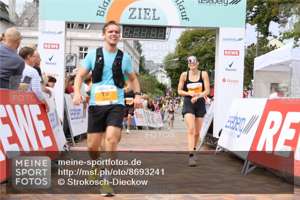 31.08.2025 - 21. Blankeneser Heldenlauf Strokosch-Dieckow http://msf.ph/oto/8693241 31.08.2025 12:36:53 Ziel 5045, 5267, 5201, 5634, 5304, 4245 meine-sportfotos.de