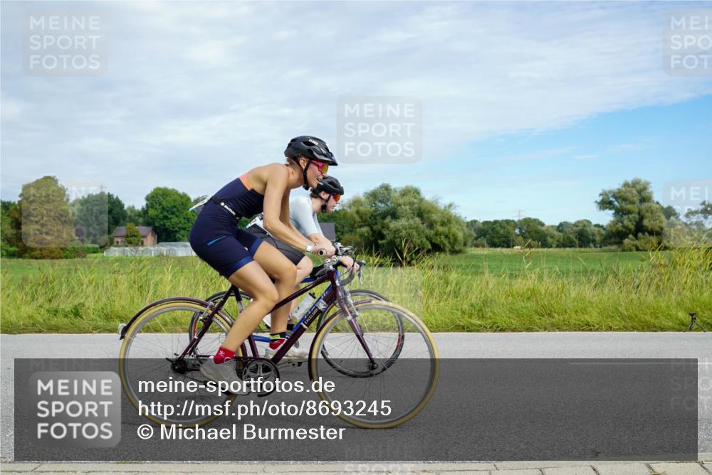 31.08.2025 - Elbe Triathlon Hamburg Michael Burmester http://msf.ph/oto/8693245 31.08.2025 11:04:39 Radfahren 1336, 1439, 1510, 1521, 1545, 1546, 1552 meine-sportfotos.de