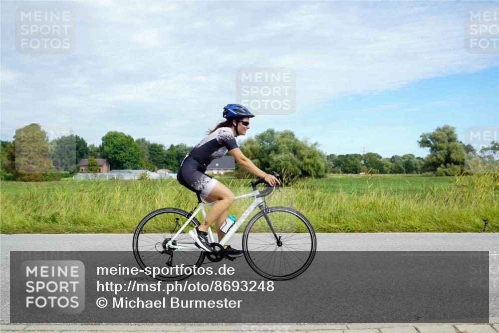 31.08.2025 - Elbe Triathlon Hamburg Michael Burmester http://msf.ph/oto/8693248 31.08.2025 11:04:42 Radfahren 1336, 1510, 1521, 1545, 1546, 1552 meine-sportfotos.de