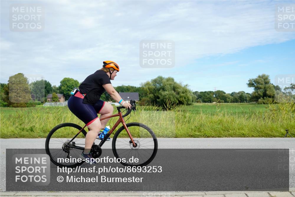 31.08.2025 - Elbe Triathlon Hamburg Michael Burmester http://msf.ph/oto/8693253 31.08.2025 11:04:51 Radfahren 1276, 1342, 1456, 1496 meine-sportfotos.de