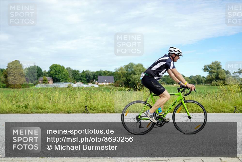 31.08.2025 - Elbe Triathlon Hamburg Michael Burmester http://msf.ph/oto/8693256 31.08.2025 11:04:57 Radfahren 1276, 1308, 1342, 1496 meine-sportfotos.de