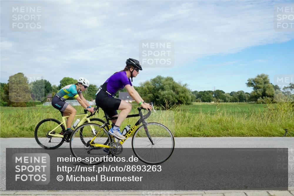 31.08.2025 - Elbe Triathlon Hamburg Michael Burmester http://msf.ph/oto/8693263 31.08.2025 11:05:17 Radfahren 1418, 1446, 1488, 1527, 1573, 1587, 1595 meine-sportfotos.de