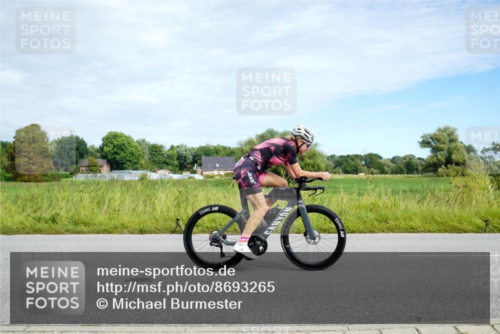 31.08.2025 - Elbe Triathlon Hamburg Michael Burmester http://msf.ph/oto/8693265 31.08.2025 11:05:18 Radfahren 1418, 1446, 1488, 1527, 1532, 1573, 1587, 1595 meine-sportfotos.de