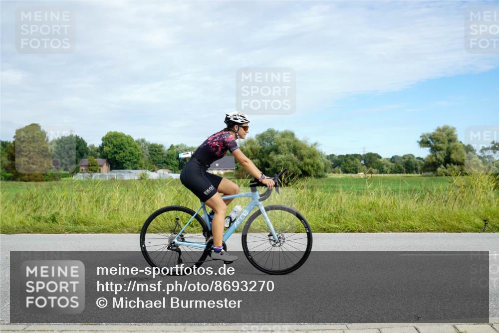 31.08.2025 - Elbe Triathlon Hamburg Michael Burmester http://msf.ph/oto/8693270 31.08.2025 11:05:26 Radfahren 1532, 1581 meine-sportfotos.de
