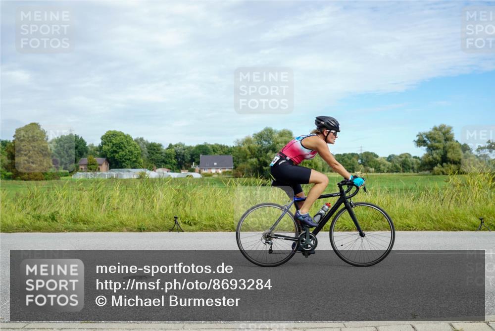 31.08.2025 - Elbe Triathlon Hamburg Michael Burmester http://msf.ph/oto/8693284 31.08.2025 11:06:21 Radfahren 1364, 1376, 1479, 1559 meine-sportfotos.de