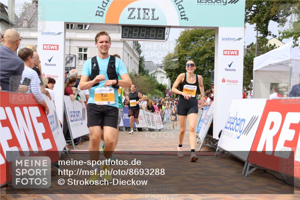 31.08.2025 - 21. Blankeneser Heldenlauf Strokosch-Dieckow http://msf.ph/oto/8693288 31.08.2025 12:36:53 Ziel 5045, 5267, 5201, 5634, 5304, 4245 meine-sportfotos.de