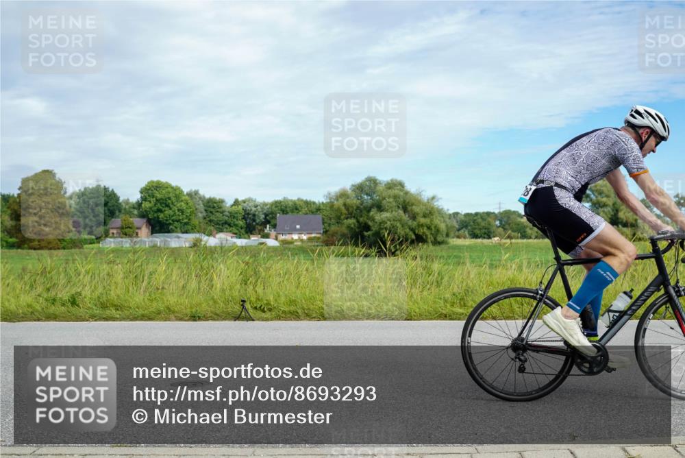 31.08.2025 - Elbe Triathlon Hamburg Michael Burmester http://msf.ph/oto/8693293 31.08.2025 11:06:48 Radfahren 1324, 1328, 1384, 1578, 1605 meine-sportfotos.de