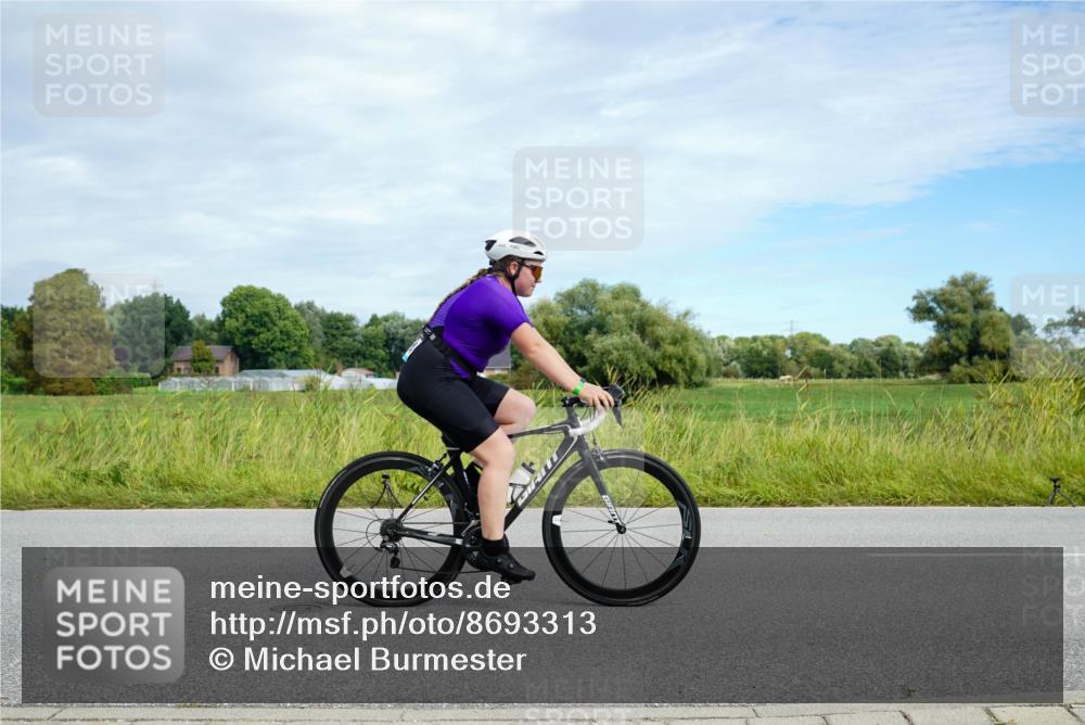 31.08.2025 - Elbe Triathlon Hamburg Michael Burmester http://msf.ph/oto/8693313 31.08.2025 11:07:37 Radfahren 1294, 1343, 1524, 1582 meine-sportfotos.de