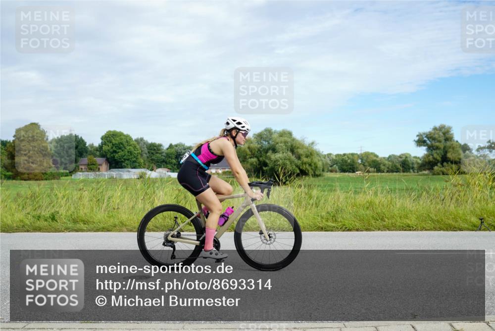 31.08.2025 - Elbe Triathlon Hamburg Michael Burmester http://msf.ph/oto/8693314 31.08.2025 11:07:41 Radfahren 1343, 1419, 1524, 1582 meine-sportfotos.de