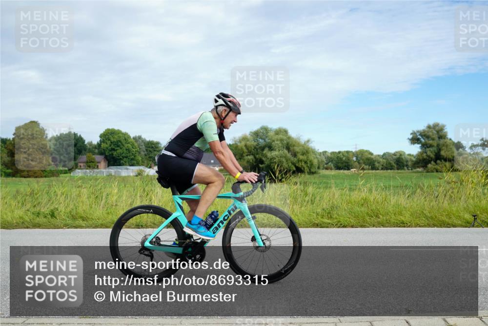 31.08.2025 - Elbe Triathlon Hamburg Michael Burmester http://msf.ph/oto/8693315 31.08.2025 11:07:43 Radfahren 1293, 1343, 1419, 1501, 1582, 1593 meine-sportfotos.de