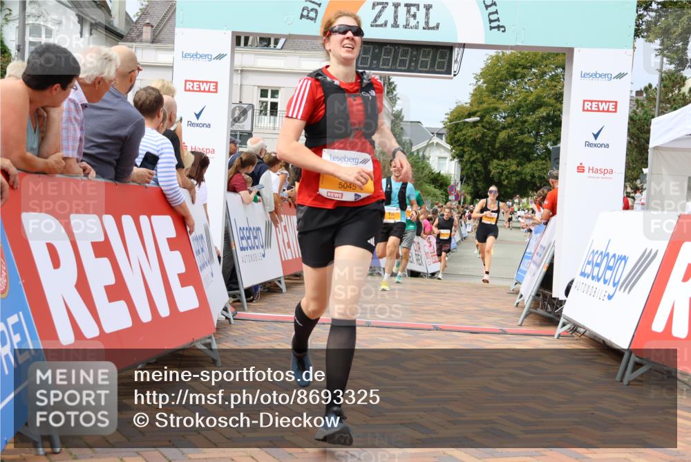 31.08.2025 - 21. Blankeneser Heldenlauf Strokosch-Dieckow http://msf.ph/oto/8693325 31.08.2025 12:36:50 Ziel 5230, 5045, 5201, 5634, 5304, 4245 meine-sportfotos.de