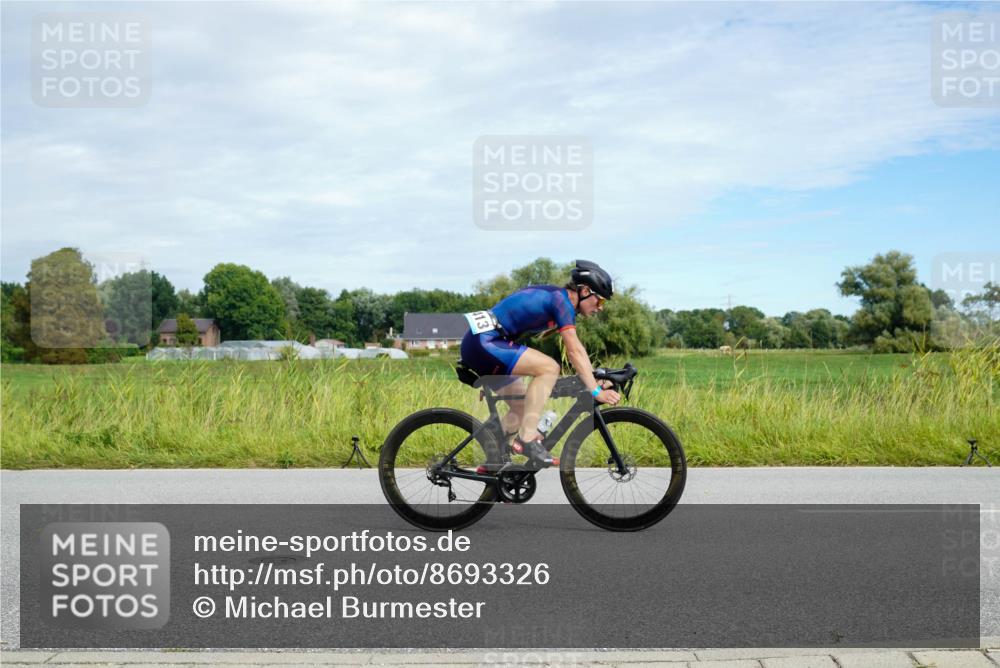31.08.2025 - Elbe Triathlon Hamburg Michael Burmester http://msf.ph/oto/8693326 31.08.2025 11:08:18 Radfahren 1271, 1413, 1434, 1469, 1492 meine-sportfotos.de