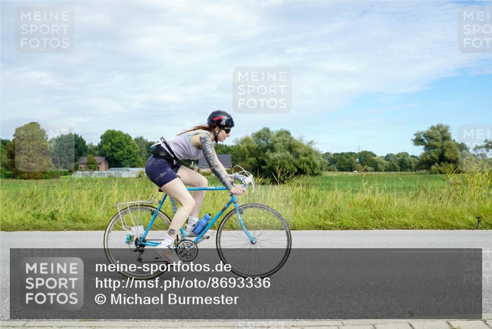 31.08.2025 - Elbe Triathlon Hamburg Michael Burmester http://msf.ph/oto/8693336 31.08.2025 11:08:52 Radfahren 1290, 1378, 1538, 1548 meine-sportfotos.de