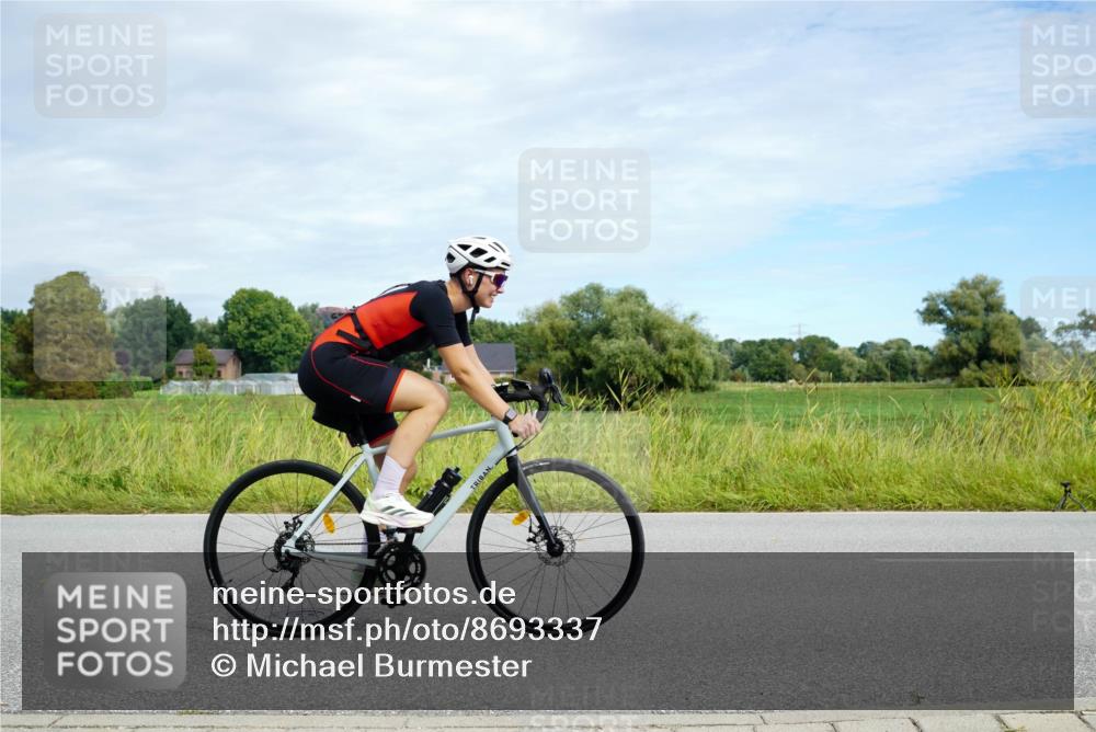 31.08.2025 - Elbe Triathlon Hamburg Michael Burmester http://msf.ph/oto/8693337 31.08.2025 11:08:55 Radfahren 1378, 1487, 1538, 1548 meine-sportfotos.de