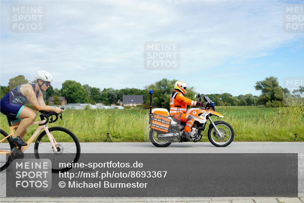 31.08.2025 - Elbe Triathlon Hamburg Michael Burmester http://msf.ph/oto/8693367 31.08.2025 11:10:21 Radfahren 1411, 1416, 1422, 1484, 1601 meine-sportfotos.de