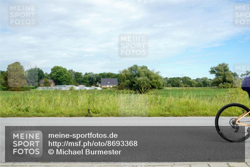 31.08.2025 - Elbe Triathlon Hamburg Michael Burmester http://msf.ph/oto/8693368 31.08.2025 11:10:21 Radfahren 1411, 1416, 1422, 1484, 1601 meine-sportfotos.de