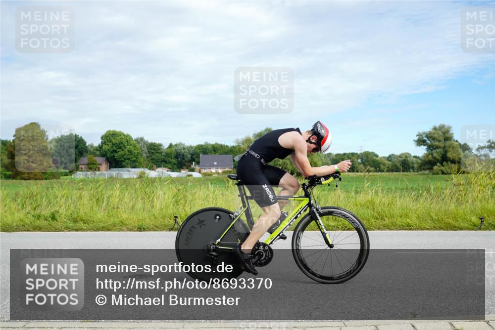 31.08.2025 - Elbe Triathlon Hamburg Michael Burmester http://msf.ph/oto/8693370 31.08.2025 11:10:24 Radfahren 1411, 1416, 1422, 1429, 1484, 1601 meine-sportfotos.de