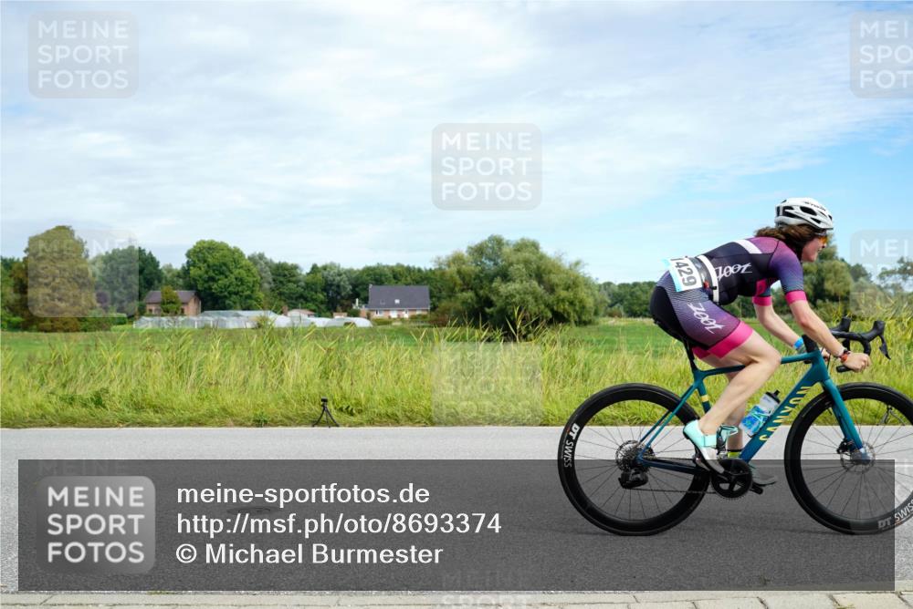 31.08.2025 - Elbe Triathlon Hamburg Michael Burmester http://msf.ph/oto/8693374 31.08.2025 11:10:28 Radfahren 1422, 1425, 1429, 1484, 1550, 1601 meine-sportfotos.de