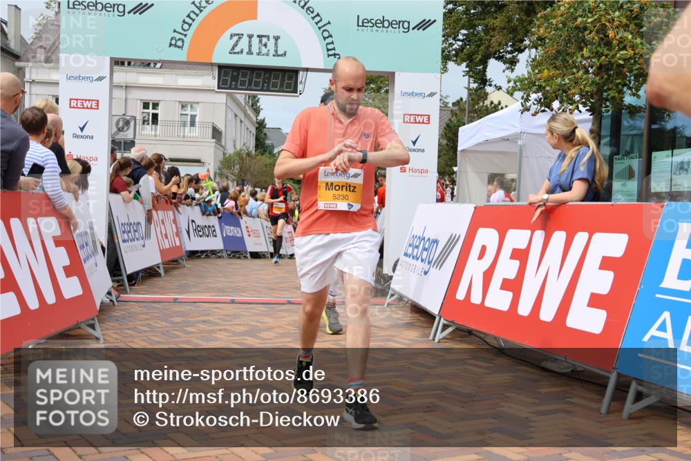 31.08.2025 - 21. Blankeneser Heldenlauf Strokosch-Dieckow http://msf.ph/oto/8693386 31.08.2025 12:36:46 Ziel 5230, 5045, 4245, 4033 meine-sportfotos.de