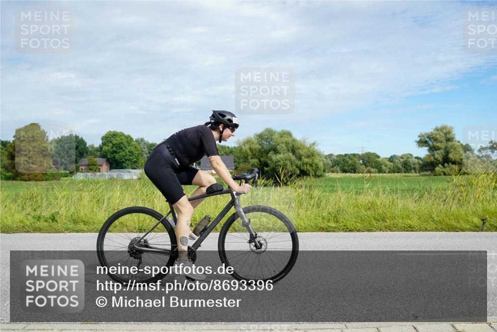 31.08.2025 - Elbe Triathlon Hamburg Michael Burmester http://msf.ph/oto/8693396 31.08.2025 11:11:14 Radfahren 1309, 1386, 1431, 1498, 1555, 1606 meine-sportfotos.de