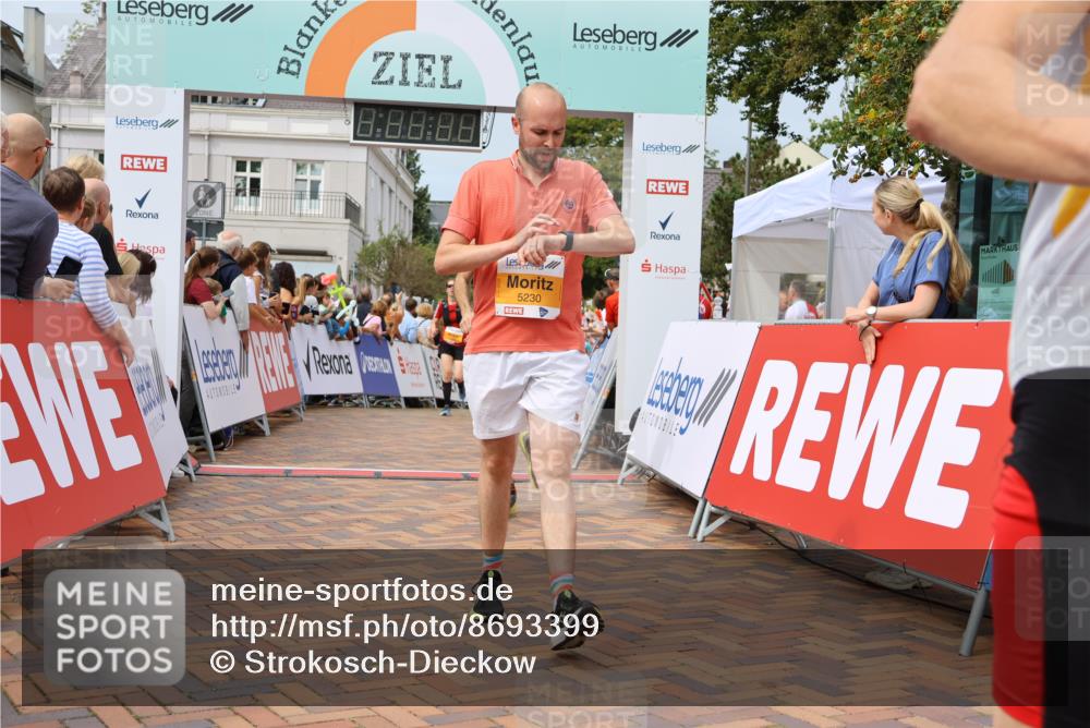 31.08.2025 - 21. Blankeneser Heldenlauf Strokosch-Dieckow http://msf.ph/oto/8693399 31.08.2025 12:36:46 Ziel 5230, 5045, 4245, 4033 meine-sportfotos.de