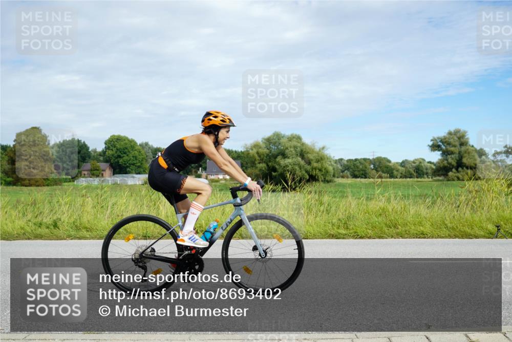 31.08.2025 - Elbe Triathlon Hamburg Michael Burmester http://msf.ph/oto/8693402 31.08.2025 11:11:27 Radfahren 1525, 1537 meine-sportfotos.de