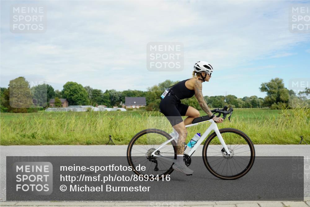 31.08.2025 - Elbe Triathlon Hamburg Michael Burmester http://msf.ph/oto/8693416 31.08.2025 11:12:25 Radfahren 1374, 1390, 1395, 1404, 1442, 1462, 1615 meine-sportfotos.de