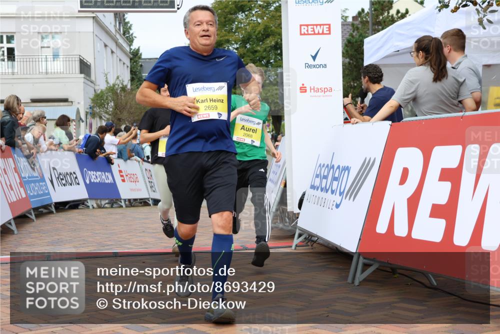 31.08.2025 - 21. Blankeneser Heldenlauf Strokosch-Dieckow http://msf.ph/oto/8693429 31.08.2025 10:28:02 Ziel 2112, 2068, 2067, 2741, 2343, 2659, 2261 meine-sportfotos.de