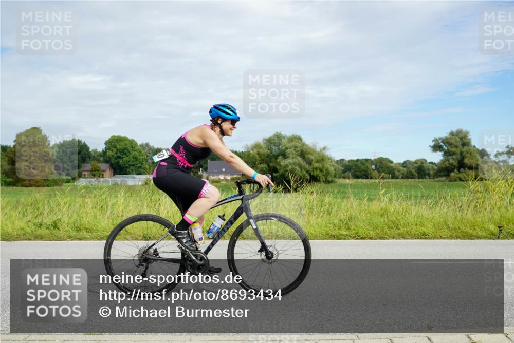 31.08.2025 - Elbe Triathlon Hamburg Michael Burmester http://msf.ph/oto/8693434 31.08.2025 11:13:21 Radfahren 1406, 1450 meine-sportfotos.de