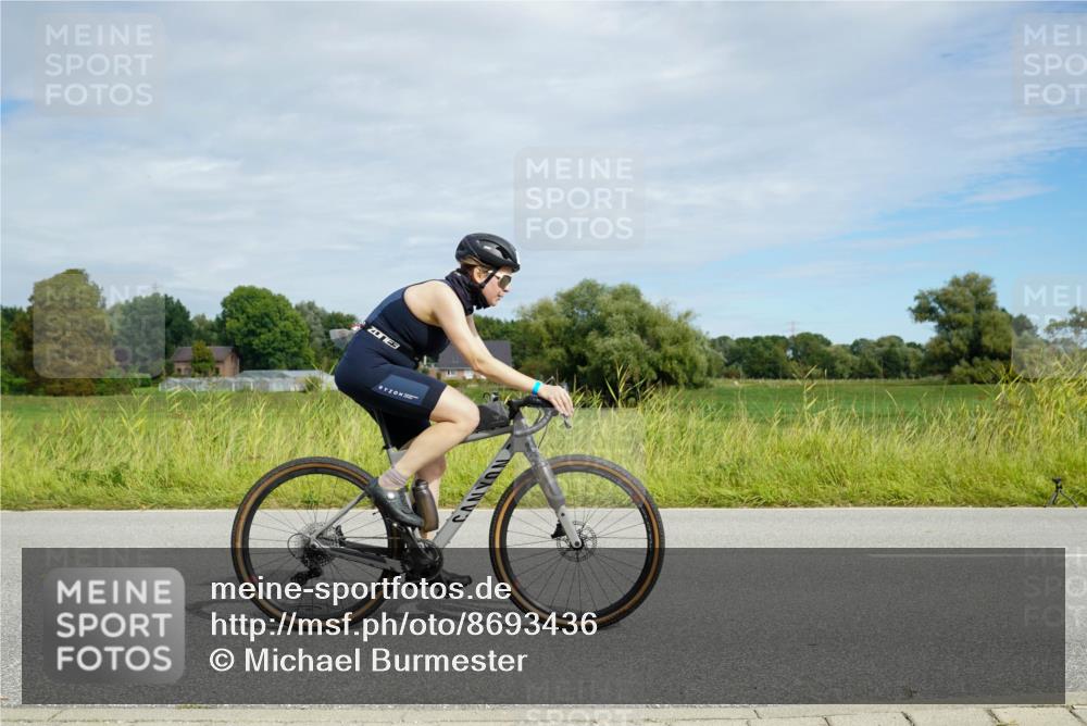 31.08.2025 - Elbe Triathlon Hamburg Michael Burmester http://msf.ph/oto/8693436 31.08.2025 11:13:30 Radfahren 1366 meine-sportfotos.de