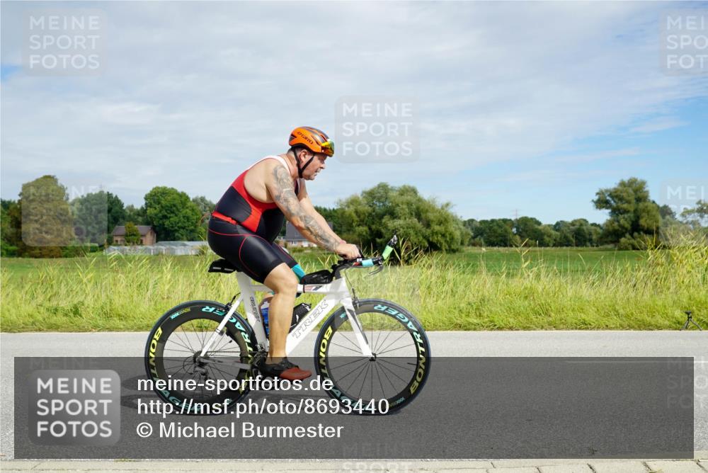 31.08.2025 - Elbe Triathlon Hamburg Michael Burmester http://msf.ph/oto/8693440 31.08.2025 11:13:43 Radfahren 1285, 1405 meine-sportfotos.de