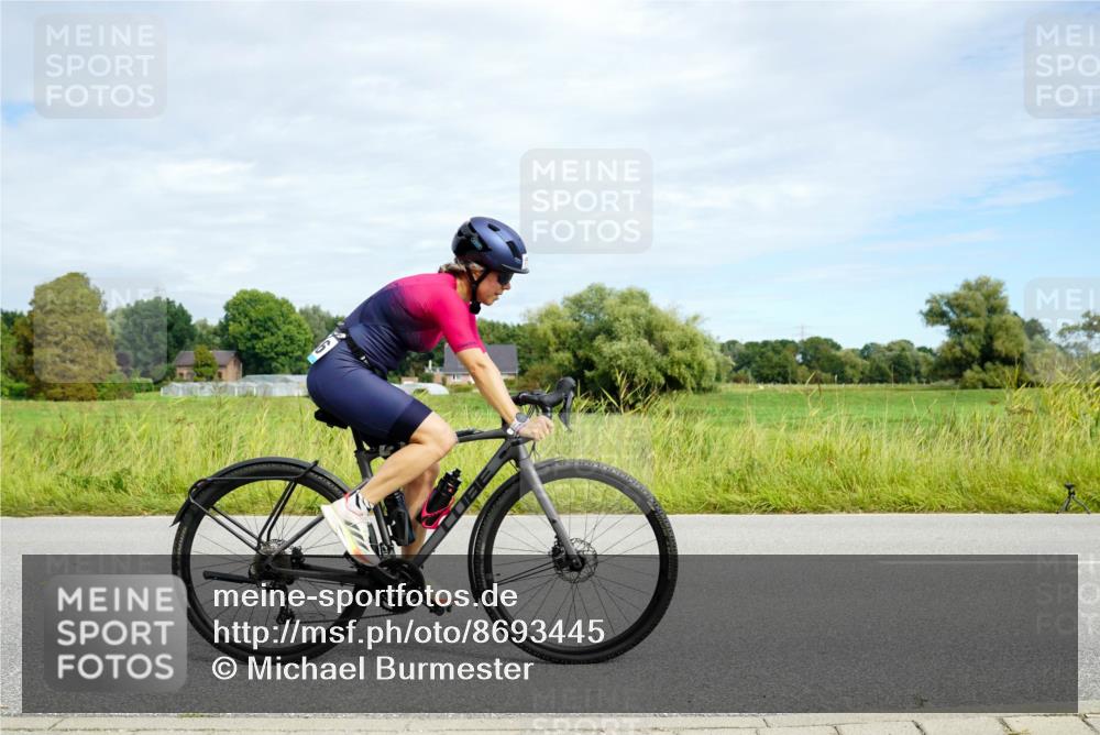 31.08.2025 - Elbe Triathlon Hamburg Michael Burmester http://msf.ph/oto/8693445 31.08.2025 11:14:00 Radfahren 1346, 1486 meine-sportfotos.de