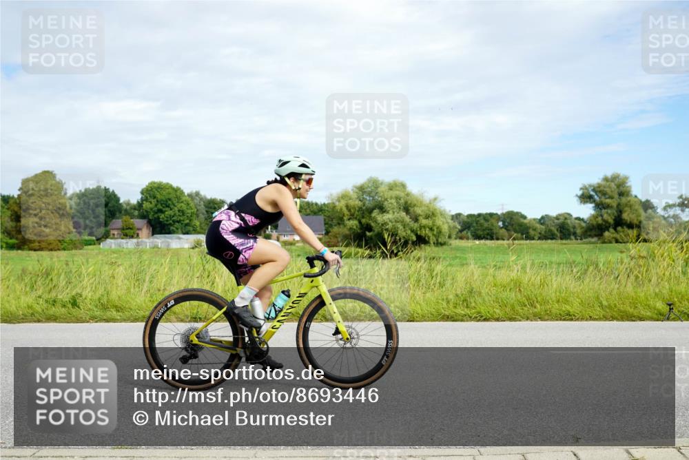31.08.2025 - Elbe Triathlon Hamburg Michael Burmester http://msf.ph/oto/8693446 31.08.2025 11:14:06 Radfahren 1346, 1361, 1401, 1428 meine-sportfotos.de