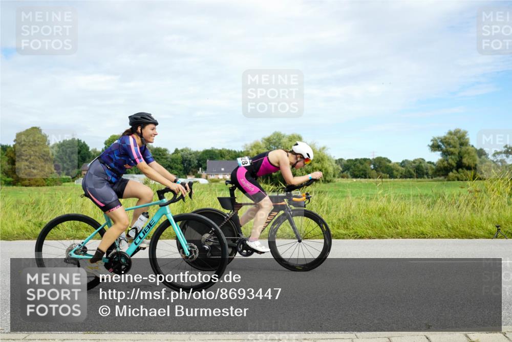 31.08.2025 - Elbe Triathlon Hamburg Michael Burmester http://msf.ph/oto/8693447 31.08.2025 11:14:08 Radfahren 1346, 1361, 1401, 1428 meine-sportfotos.de