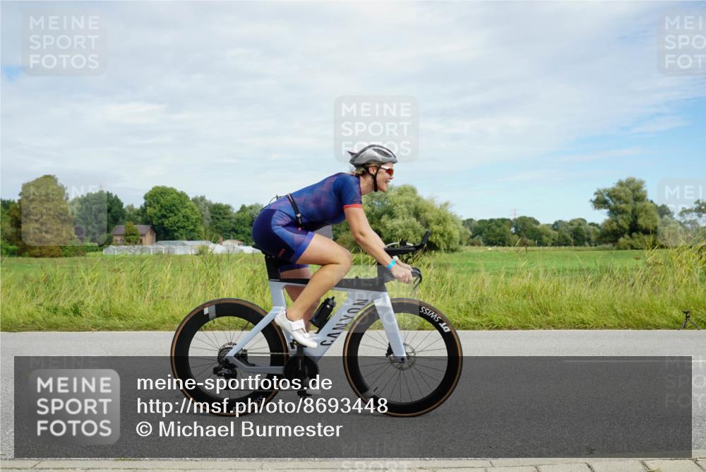31.08.2025 - Elbe Triathlon Hamburg Michael Burmester http://msf.ph/oto/8693448 31.08.2025 11:14:11 Radfahren 1361, 1401, 1428 meine-sportfotos.de