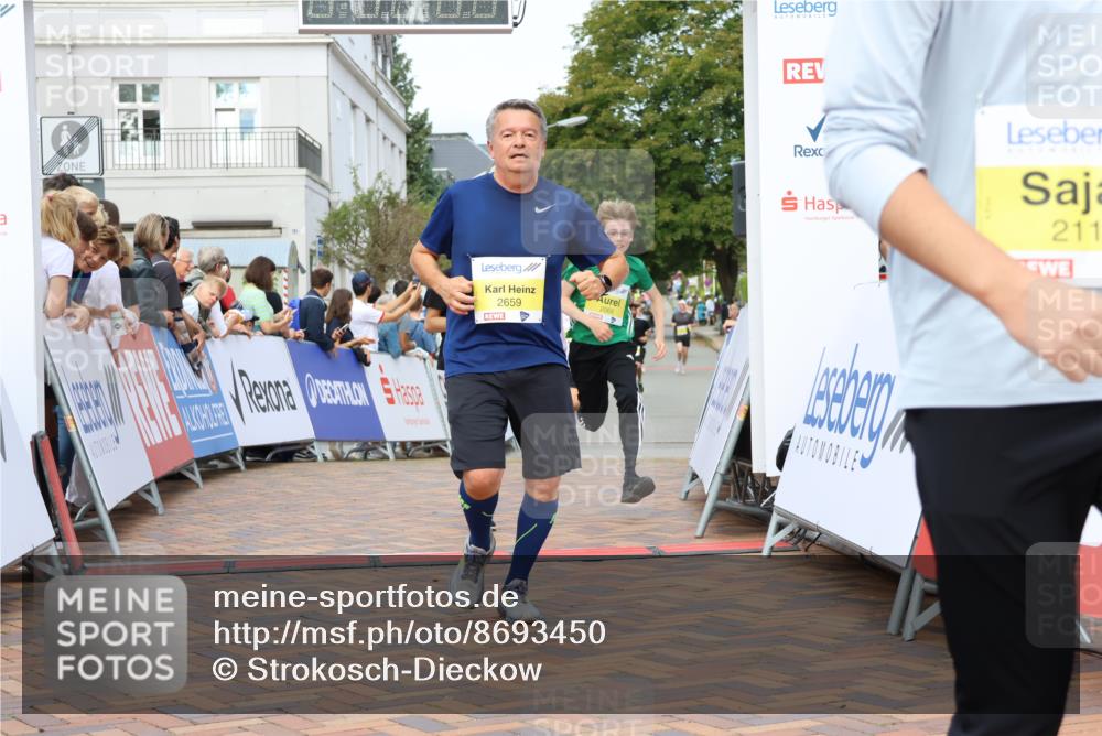 31.08.2025 - 21. Blankeneser Heldenlauf Strokosch-Dieckow http://msf.ph/oto/8693450 31.08.2025 10:28:02 Ziel 2112, 2068, 2067, 2741, 2343, 2659, 2261 meine-sportfotos.de