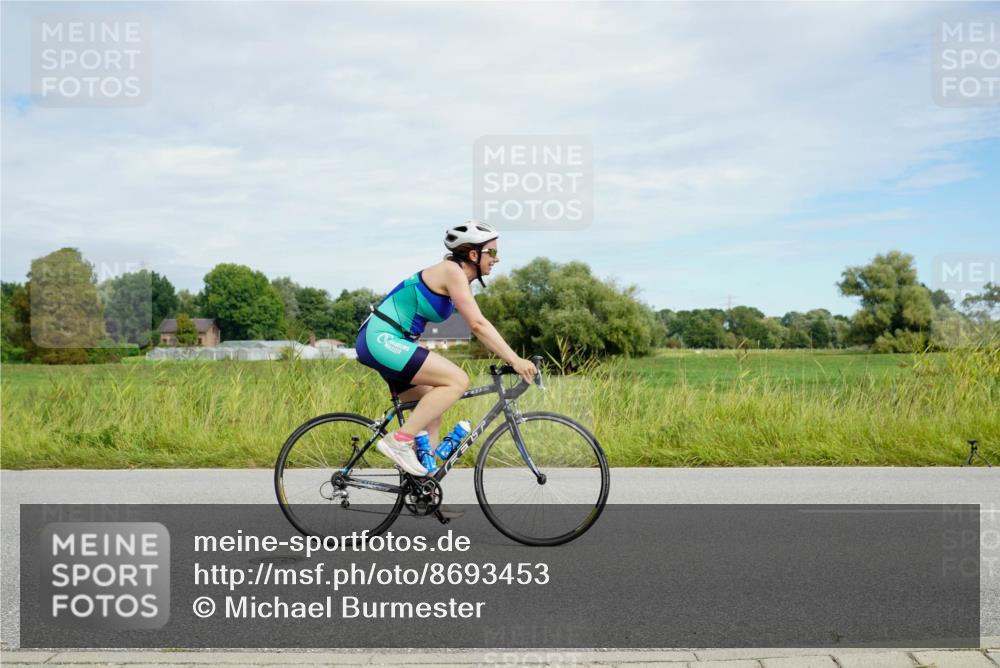 31.08.2025 - Elbe Triathlon Hamburg Michael Burmester http://msf.ph/oto/8693453 31.08.2025 11:14:27 Radfahren 1040, 1447, 1463 meine-sportfotos.de
