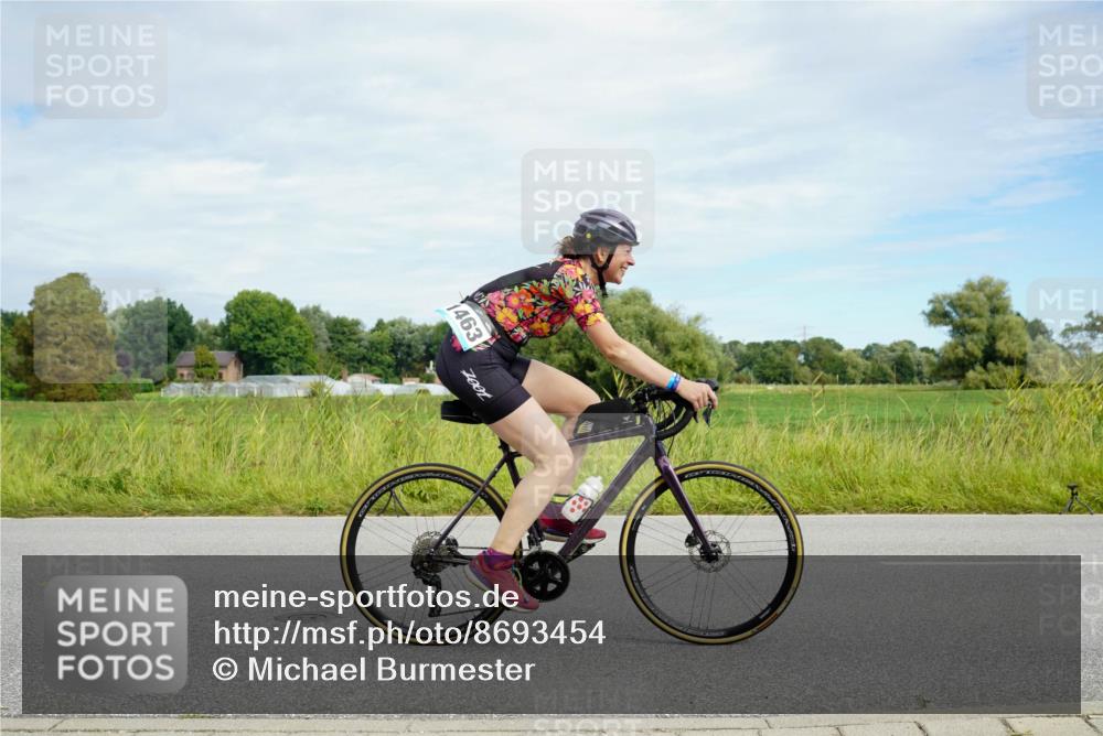 31.08.2025 - Elbe Triathlon Hamburg Michael Burmester http://msf.ph/oto/8693454 31.08.2025 11:14:27 Radfahren 1040, 1447, 1463 meine-sportfotos.de