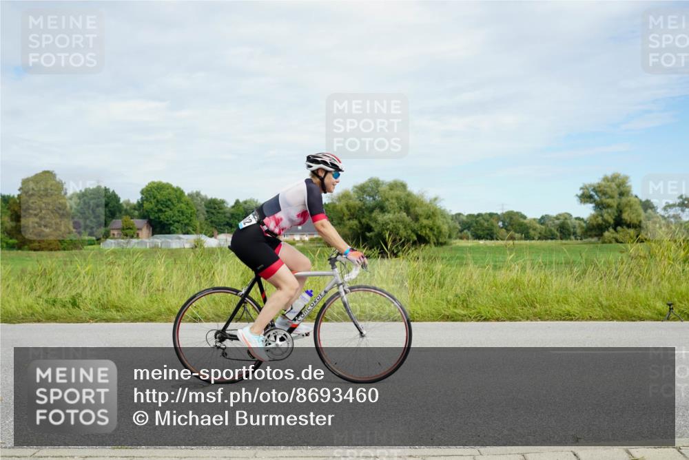 31.08.2025 - Elbe Triathlon Hamburg Michael Burmester http://msf.ph/oto/8693460 31.08.2025 11:14:40 Radfahren 1377, 1438, 1474, 1502, 1504, 1522, 1604 meine-sportfotos.de
