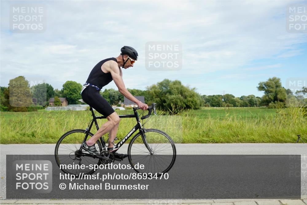 31.08.2025 - Elbe Triathlon Hamburg Michael Burmester http://msf.ph/oto/8693470 31.08.2025 11:14:55 Radfahren 1345, 1475, 1594 meine-sportfotos.de