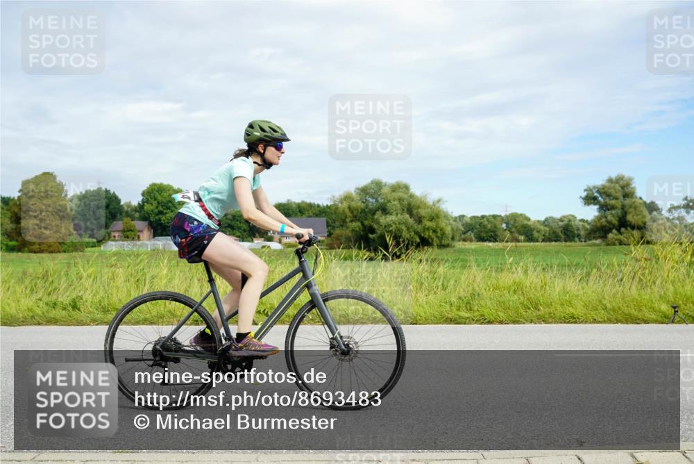 31.08.2025 - Elbe Triathlon Hamburg Michael Burmester http://msf.ph/oto/8693483 31.08.2025 11:15:49 Radfahren 1414, 1420, 1506 meine-sportfotos.de