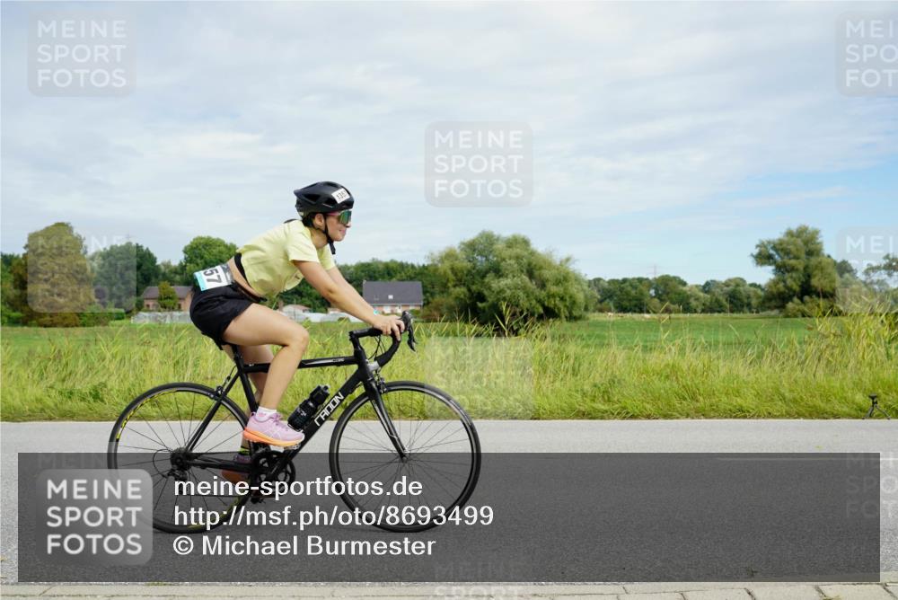 31.08.2025 - Elbe Triathlon Hamburg Michael Burmester http://msf.ph/oto/8693499 31.08.2025 11:17:21 Radfahren 1357, 1576 meine-sportfotos.de