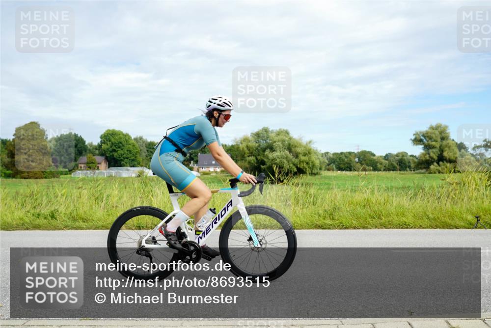 31.08.2025 - Elbe Triathlon Hamburg Michael Burmester http://msf.ph/oto/8693515 31.08.2025 11:18:21 Radfahren 1399, 1426, 1459, 1512, 1519 meine-sportfotos.de