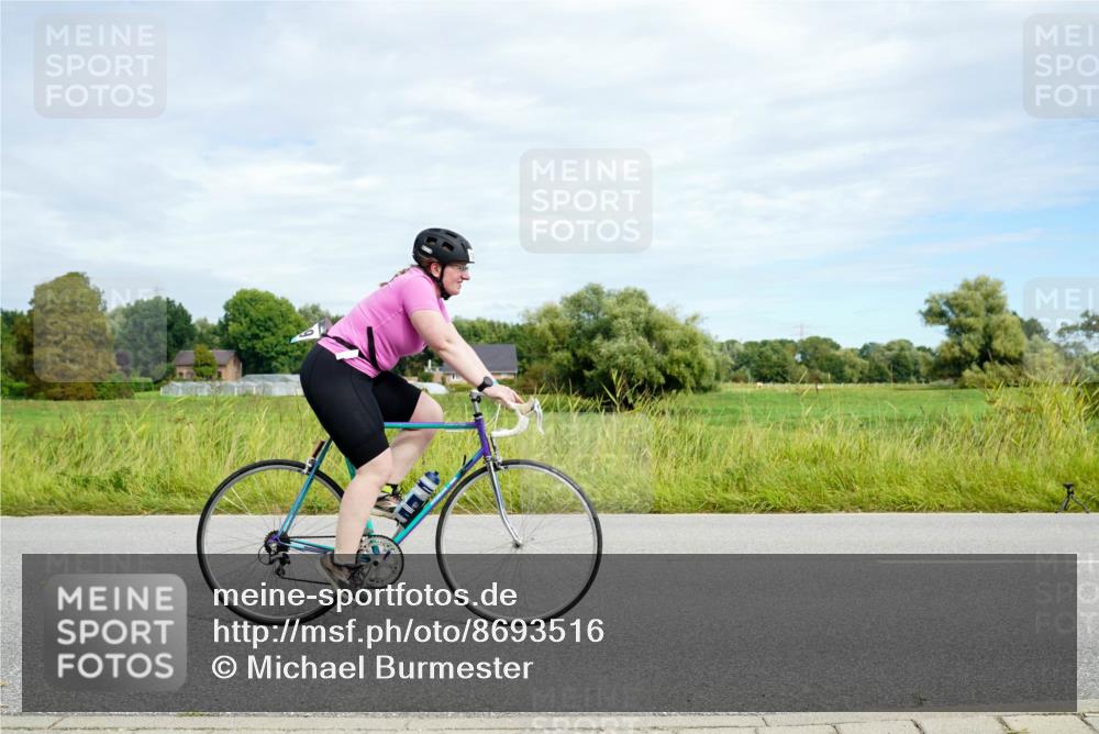 31.08.2025 - Elbe Triathlon Hamburg Michael Burmester http://msf.ph/oto/8693516 31.08.2025 11:18:25 Radfahren 1391, 1399, 1426, 1512 meine-sportfotos.de