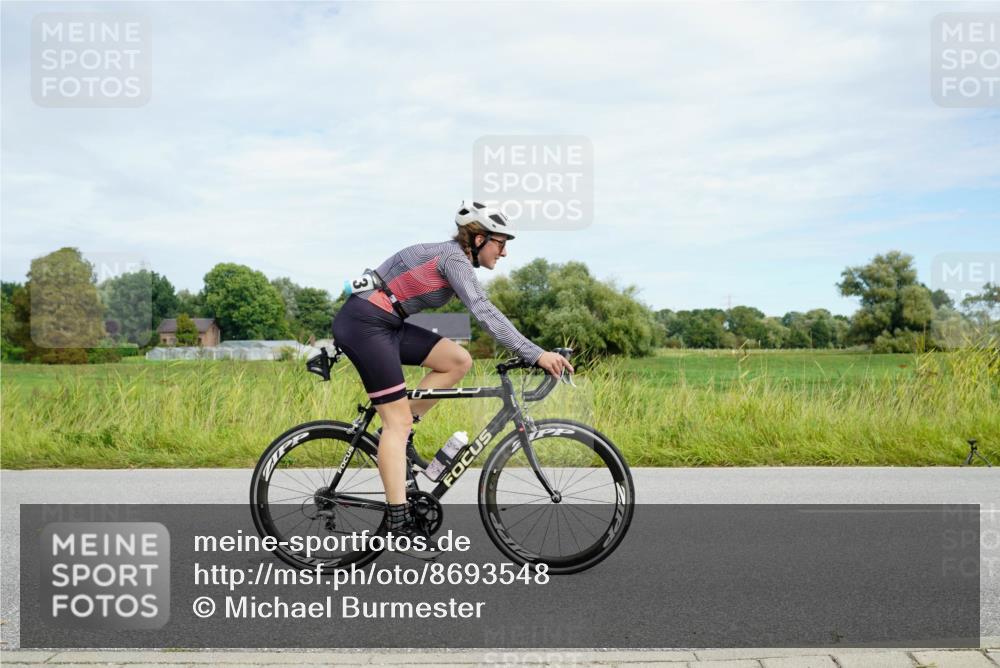 31.08.2025 - Elbe Triathlon Hamburg Michael Burmester http://msf.ph/oto/8693548 31.08.2025 11:20:26 Radfahren 1455, 1553 meine-sportfotos.de