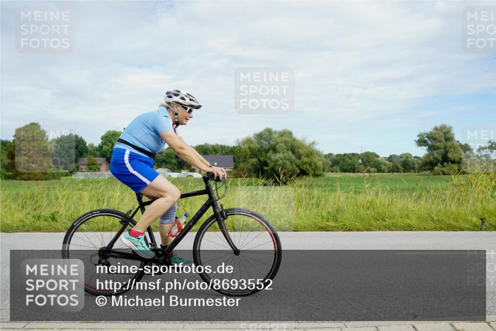 31.08.2025 - Elbe Triathlon Hamburg Michael Burmester http://msf.ph/oto/8693552 31.08.2025 11:20:48 Radfahren 1349, 1507, 1523 meine-sportfotos.de