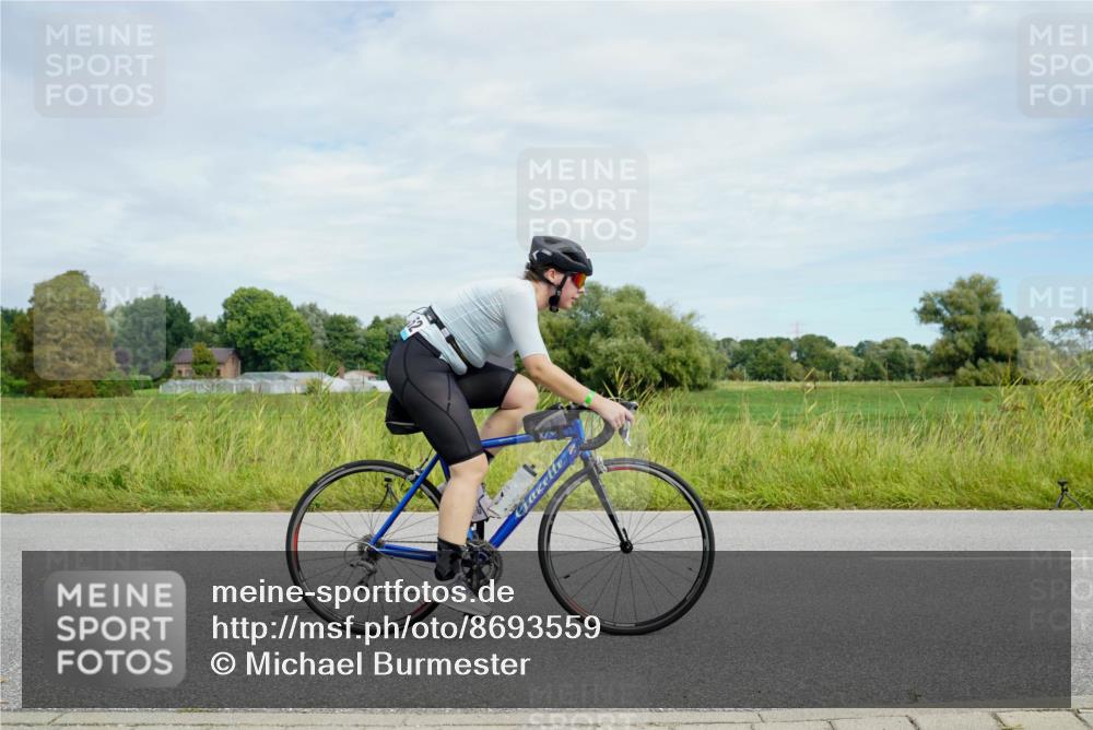 31.08.2025 - Elbe Triathlon Hamburg Michael Burmester http://msf.ph/oto/8693559 31.08.2025 11:21:09 Radfahren 1464, 1552 meine-sportfotos.de