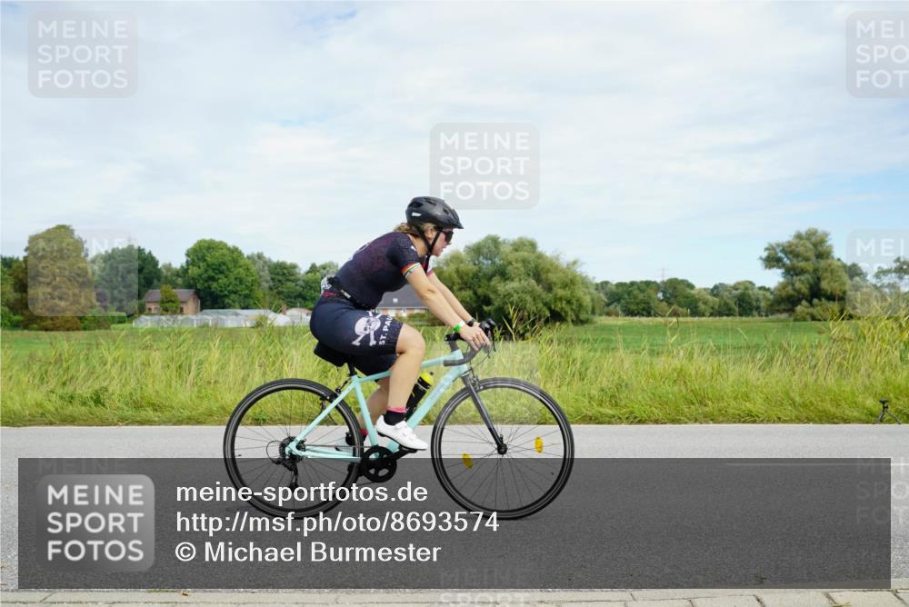 31.08.2025 - Elbe Triathlon Hamburg Michael Burmester http://msf.ph/oto/8693574 31.08.2025 11:22:13 Radfahren 1510, 1527, 1529, 1532, 1546, 1562, 1581, 1595 meine-sportfotos.de
