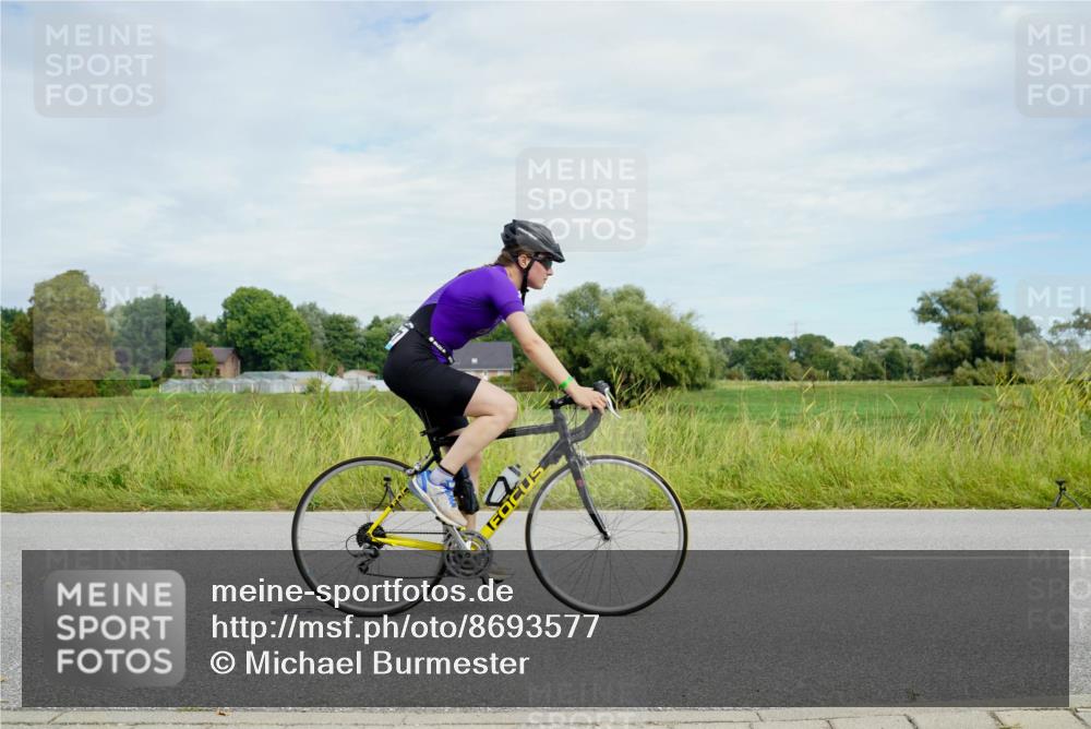 31.08.2025 - Elbe Triathlon Hamburg Michael Burmester http://msf.ph/oto/8693577 31.08.2025 11:22:15 Radfahren 1510, 1521, 1527, 1529, 1532, 1581, 1595 meine-sportfotos.de